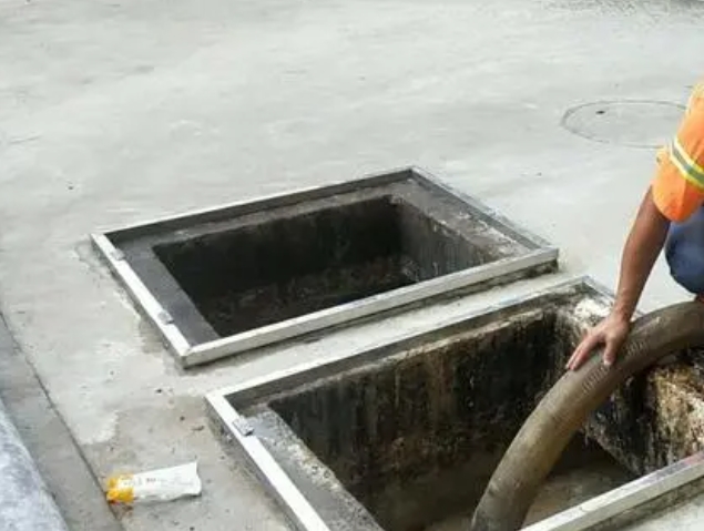 沙依巴克化粪池清理