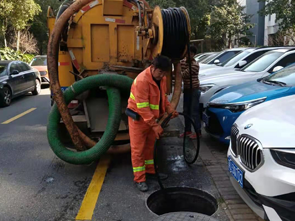 沙依巴克排污管道清淤